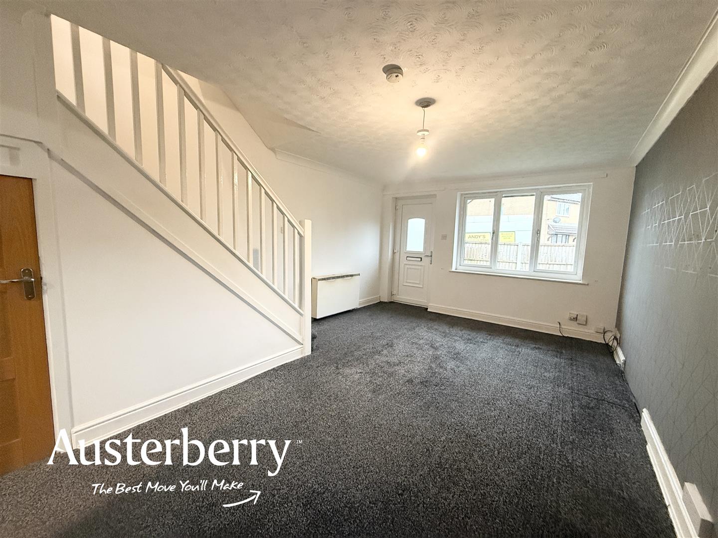 2 bed property in Corina Way, Stoke-On-Trent